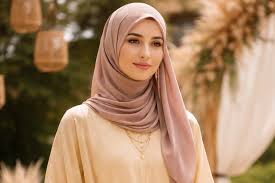 Bukan Lagi Bahan Sintetis: 5 Tren 'Sustainable Luxury' di April 2026 yang Bikin Gaya Kamu Tetap Mewah Tanpa Merusak Bumi